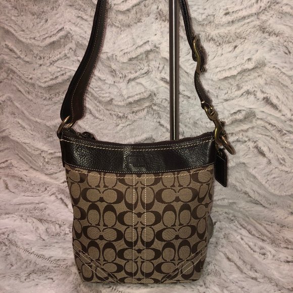New Signature Duffle with Straps and Trim - Picture 1 of 2